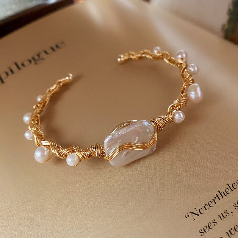 Bracciale aperto con perle barocche