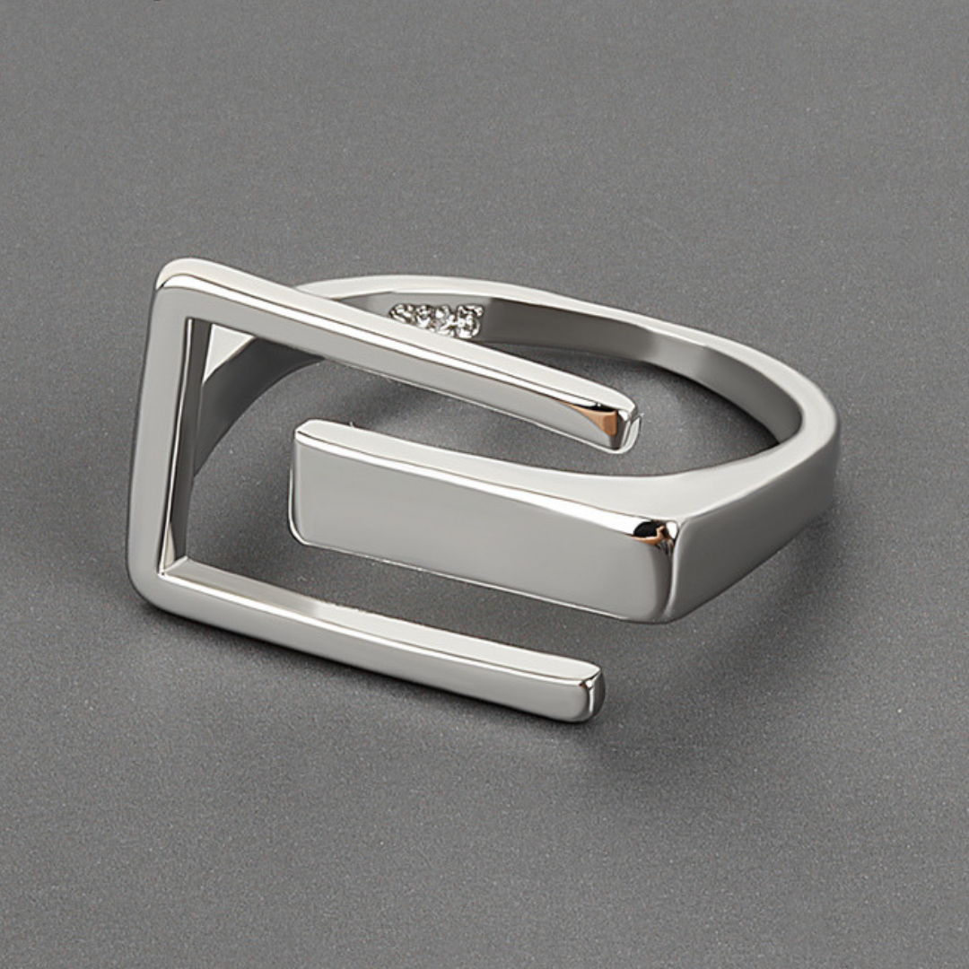 Anello modernista regolabile in argento 925