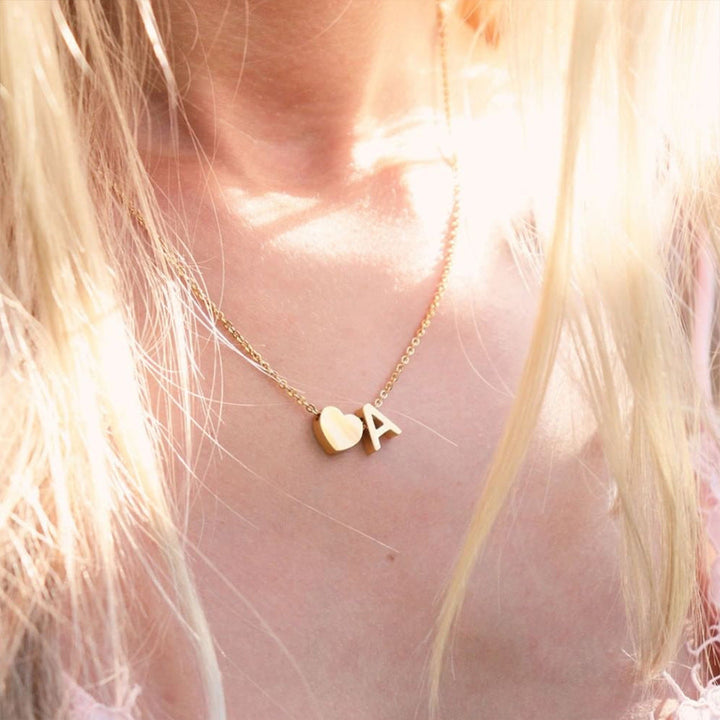 Collana con iniziali Ria con cuore