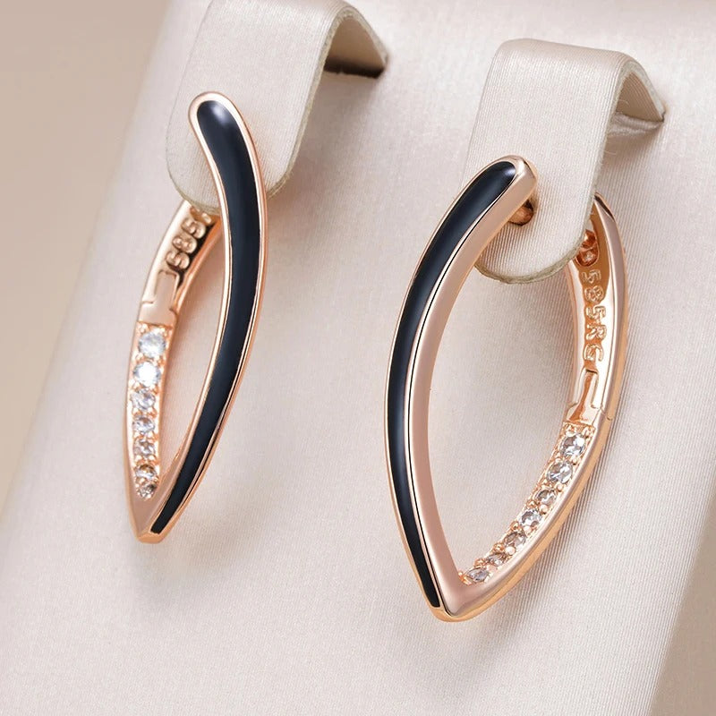 Orecchini pendenti in smalto nero placcato oro rosa 18K