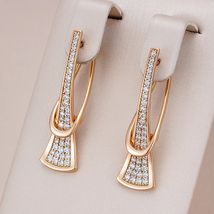 Orecchini romantici in zircone placcato oro rosa 18K