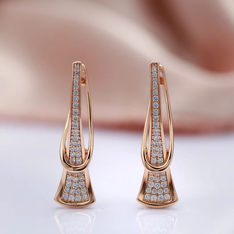 Orecchini romantici in zircone placcato oro rosa 18K