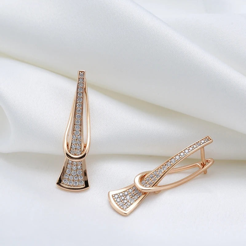 Orecchini romantici in zircone placcato oro rosa 18K