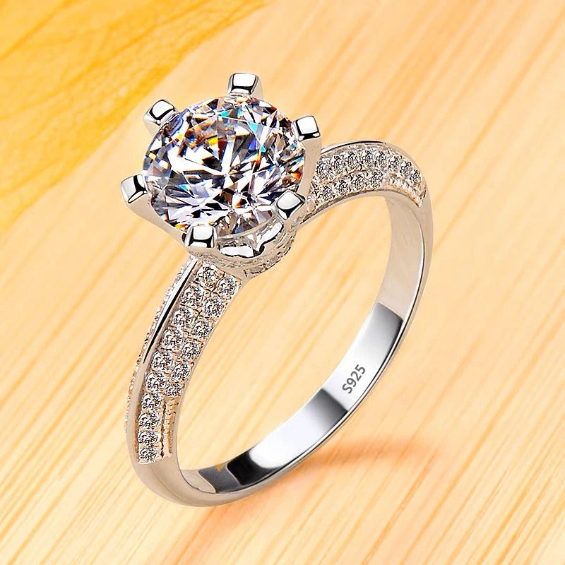 Anello regolabile in argento 925 con preziose pietre di zirconio