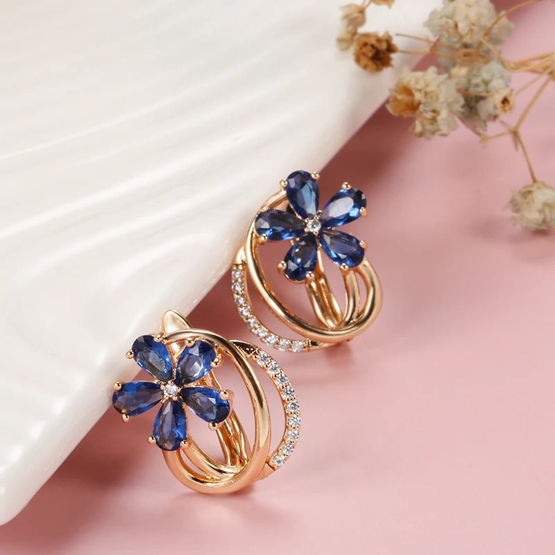 Orecchini con zircone cubico zaffiro e zircone cubico bianco in placcato oro rosa 18K